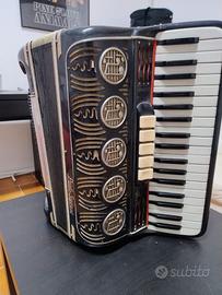 Fisarmonica Paolo Soprani modello Italia
