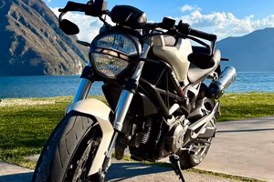 Ducati Monster 696+ A2 a libretto + Termignoni