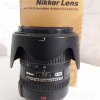 Nikon af-s dx vr nikkor 18-200 f3.5/5.6