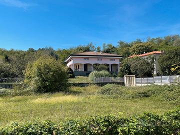 Villa in Lozzolo