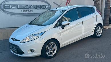 FORD FIESTA 1.4 TITANIUM 5 PORTE GPL 2012