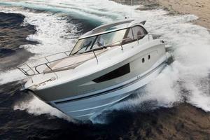 Jeanneau leader 36 anno 2021 motori con 135 ore