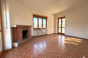4 LOCALI A CUMIANA