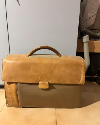 Valigetta ventiquattr’ore da lavoro Piquadro beige