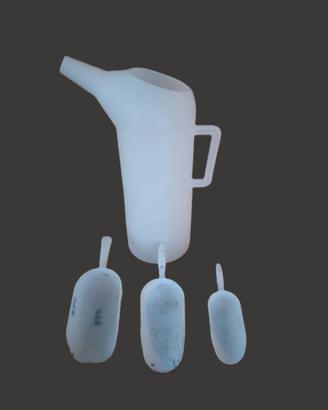 Caraffa graduata imbuto 5L + set 3 sessole Moplen