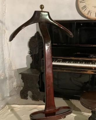 Servo muto ico parisi