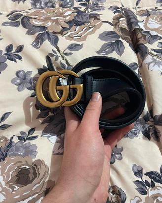 Cintura Gucci GG oro classica