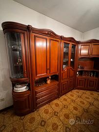 Mobile credenza angolare in legno vintage