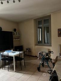 mobili ed elettrodomestici usati