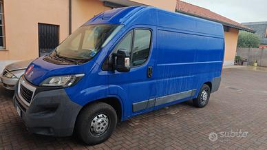 Peugeot Boxer 333 2.0 BlueHdi 130cv