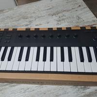 Tastiera Midi Usb NATIVE INSTRUMENTS komplete M32