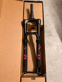 Forcella mtb Marzocchi Bomber Z1 Grip 29” 160mm