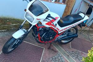 Honda vf 400
