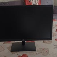 Monitor con box android e telecomandi