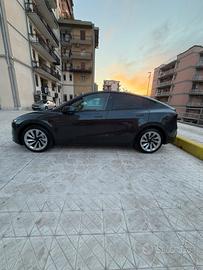 Tesla model y 2025 dual motor long range full