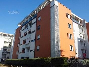 Bilocale in viale francia 53