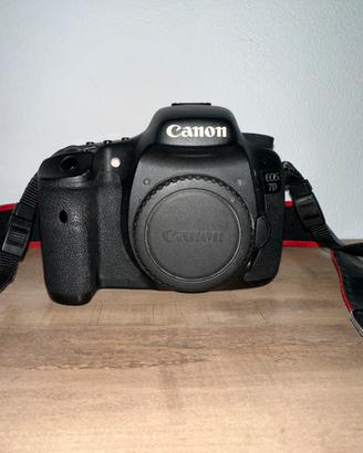 Canon EOS 7D reflex corpo macchina