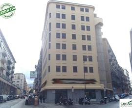 Ruggero Settimo-Ungheria: ufficio 4° piano 270 mq