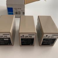 3 Regolatori di livello conduttivo Omron