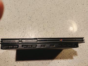 PS2 Sony con accessori e giochi