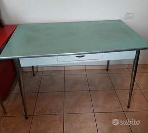 tavolo in formica vintage 