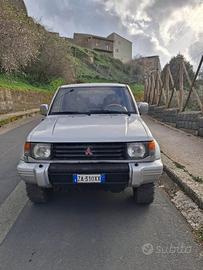 Pajero v20 GLS 2.5 TDI [RICAMBI]