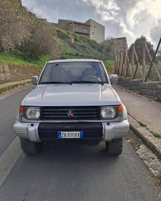 Pajero v20 GLS 2.5 TDI [RICAMBI]
