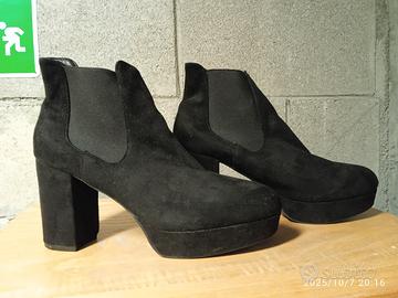 Tronchetti con zeppa similpelle scamosciata n.41