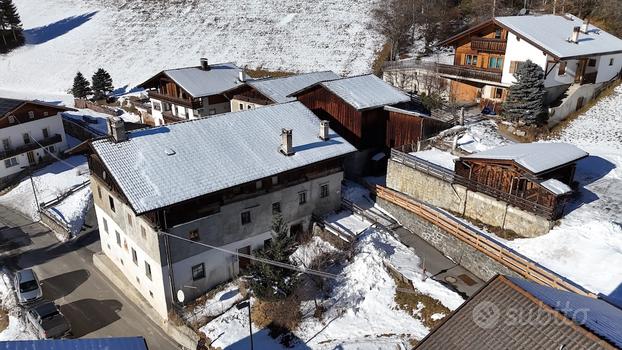 Casale da ristrutturare a Val di Vizze