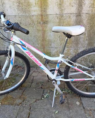 bicicletta per ragazza