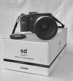 Sigma SD Quattro  30mm f/1.4 kit