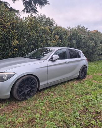 bmw 118d per ricambi
