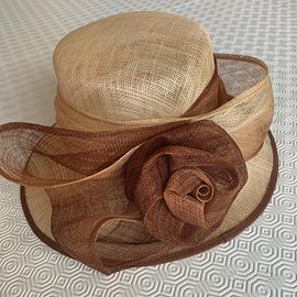 Cappello elegante da cerimonia