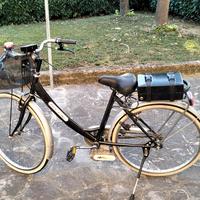  bicicletta elettrica a pedalata assistita 