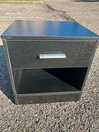 Comodino nero da letto