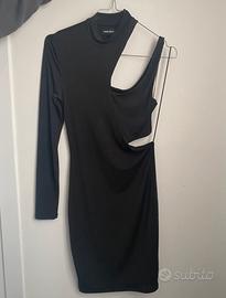 Vestito nero corto asimmetrico