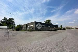 CAPANNONE A PIZZIGHETTONE