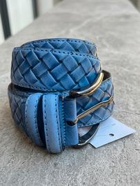 Cintura in vera pelle intrecciata azzurra