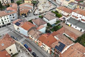 5 LOCALI A ZEVIO
