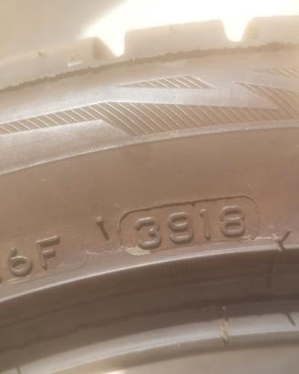 Pneumatici Invernali Firestone Winter. 225/45/R17