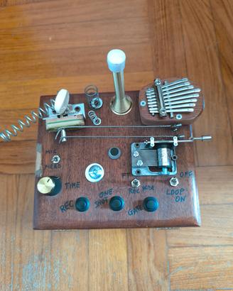 DIY NOISE Cigarbox Machine Sampler Looper