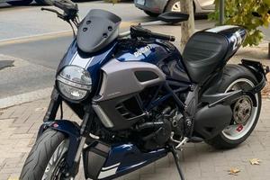 Ducati Diavel Blue Stripes - Perfetta