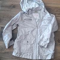 giacca a vento bimba grigia chiara con cappuccio 