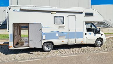 Camper mansardato Rimor Superbrig 677 TC Garage