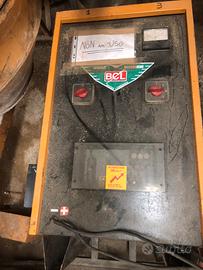 Carica batterie per muletto