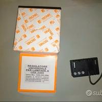 Tecnel TE7632M Dimmer universale per LED 100W con