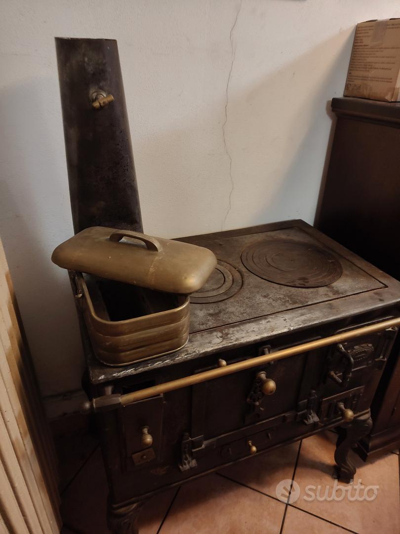 Cucina a legna d'epoca