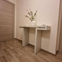 Console in legno