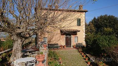 Villa storica con giardino annessi e galleria