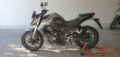 Honda cb Hornet 750
